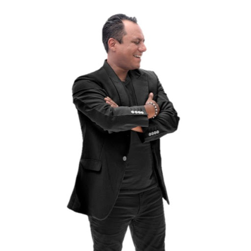 Antonio Cortez Photo 10