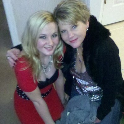 Julie Mcdonald Photo 39