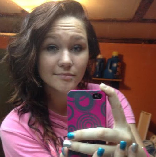 Sara Atwood Photo 10