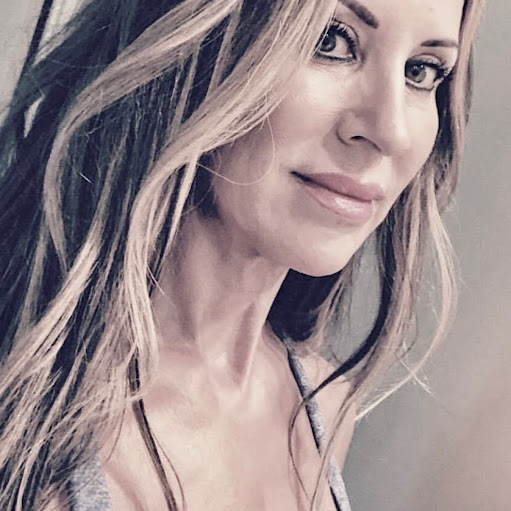 Amy Kelly Photo 24