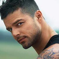 Ricky Martin Photo 35