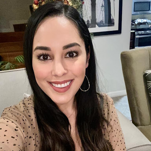 Julia Contreras Photo 29