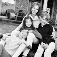 Jennifer Gilmer Photo 19