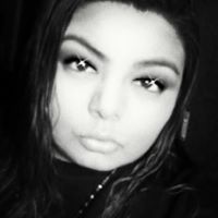 Crystal Flores Photo 28