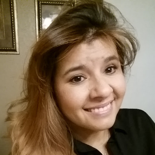 Liz Juarez Photo 33