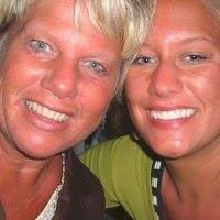 Elizabeth Deyoung Photo 25