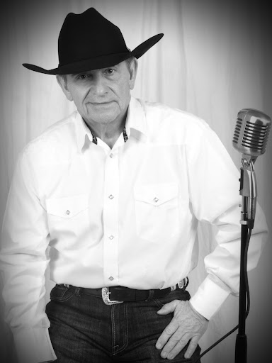 Gene Hendricks Photo 22