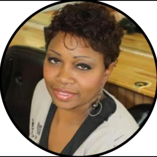 Lisa Haskins Photo 23