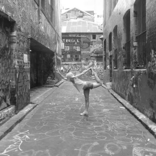 Bonnie Curtis Photo 8