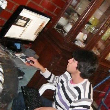 Manuel Lores Photo 3