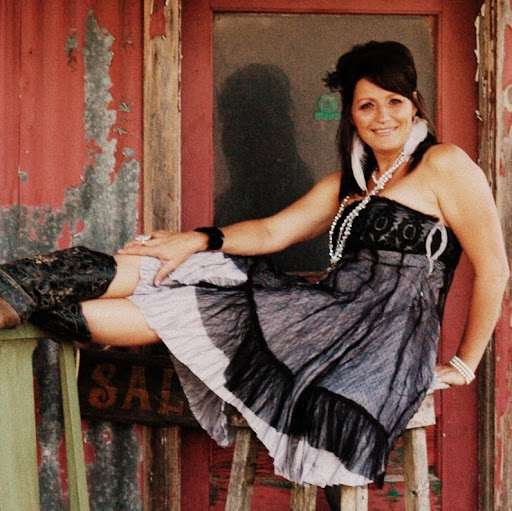 Lorie Daniel Photo 2