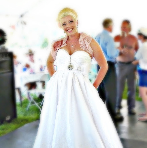 Kelly Harper Photo 28