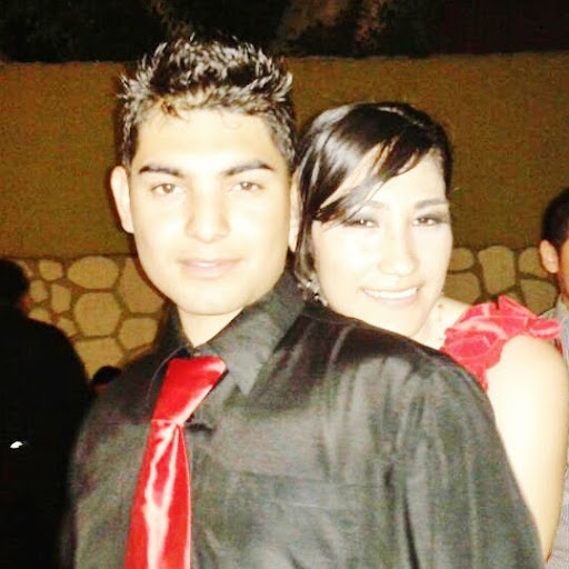 Cristian Robles Photo 8