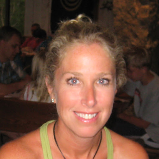 Kristen Myers Photo 17
