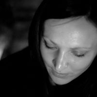 Emily Bryson Photo 10