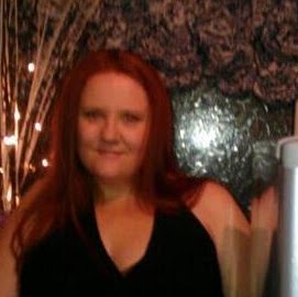 Mandy Cross Photo 8