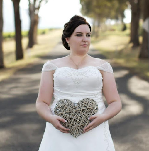 Kelly Perkins Photo 19