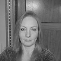 Angela Thurman Photo 16