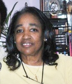 Elizabeth Hendricks Photo 40