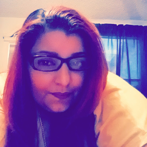 Janet Gonzalez Photo 27
