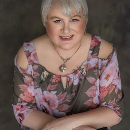 Debra Skinner Photo 34