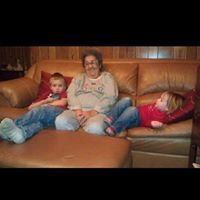 Sheena Newman Photo 22