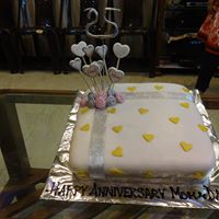 Maryann Gomes Photo 7