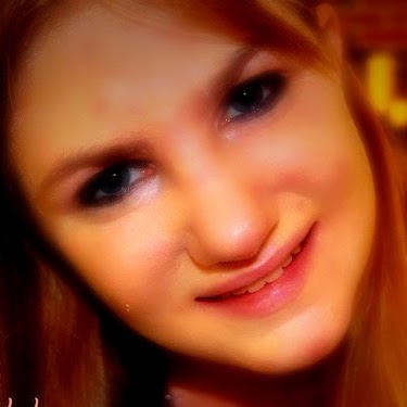 Kelly Conroy Photo 44