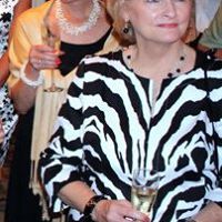 Catherine Mott Photo 10