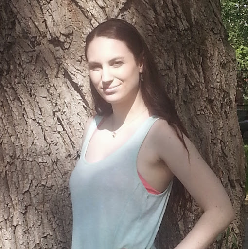 Laura Mahony Photo 25