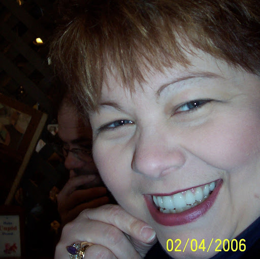 Lori Chapman Photo 38