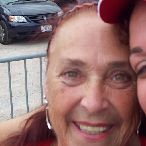 Nancy Graves Photo 28