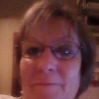 Linda Russell Photo 36