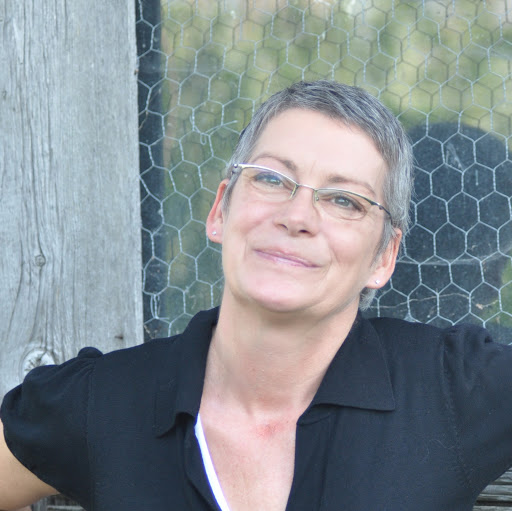 Sandra James Photo 18