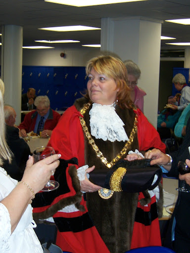 Ann Thomas Photo 33