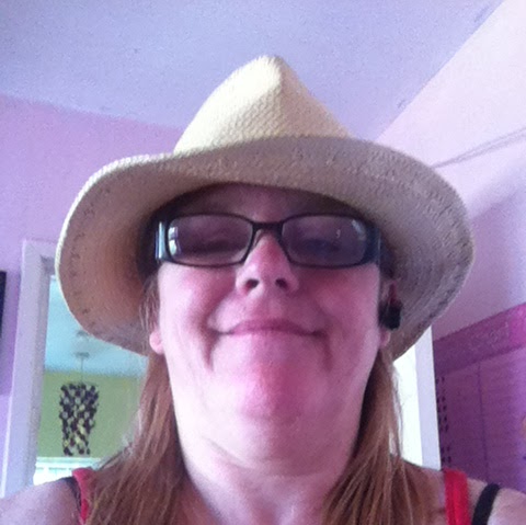 Caroline Webster Photo 12