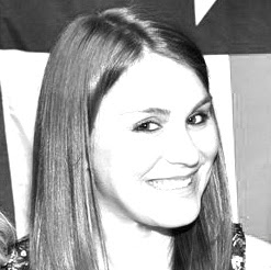 Elizabeth Bradley Photo 31
