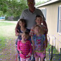 Kenneth Travis Photo 29