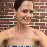 Elizabeth Black Photo 35