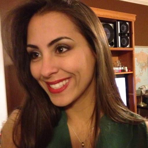Elisa Reyes Photo 17
