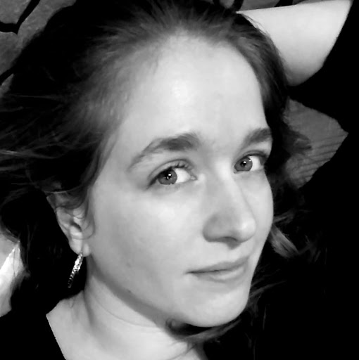 Sarah Gregg Photo 30
