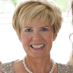 Elaine Lyons Photo 27