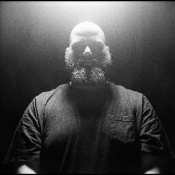 Daniel Reeves Photo 25