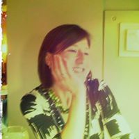 Nicole Robertson Photo 31