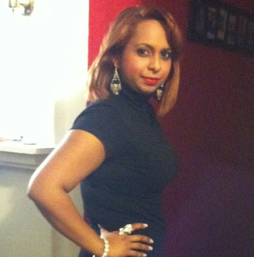 Michelle John Photo 23