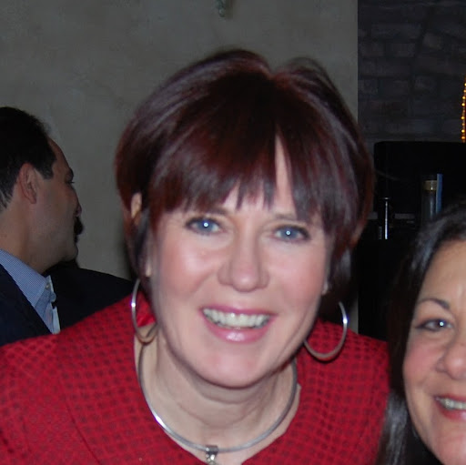 Elizabeth Cronin Photo 41