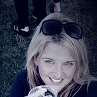 Sarah Wainwright Photo 16