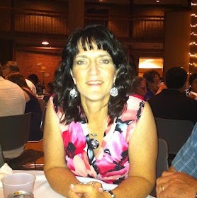 Lori Wolf Photo 38