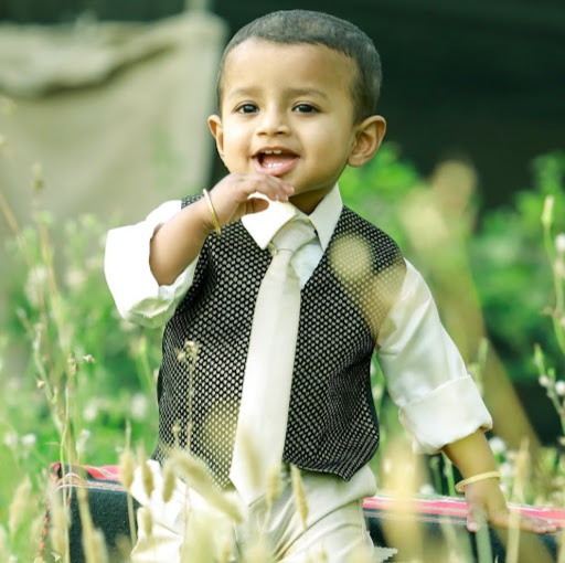Saba Khalid Photo 17