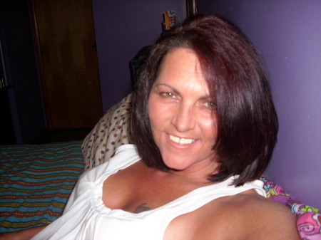Michelle Benson Photo 13